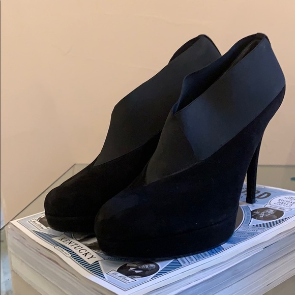 Stuart Weitzman black heels - Picture 2 of 8